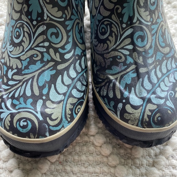 Bogs - Picture 2 of 10